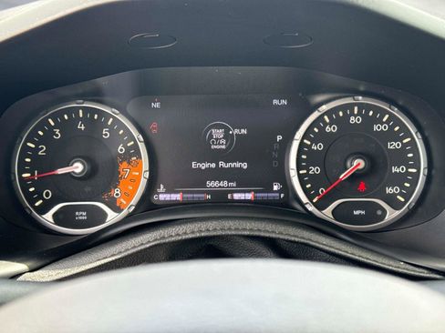 Used 2017 Jeep Renegade Latitude FWD image 26