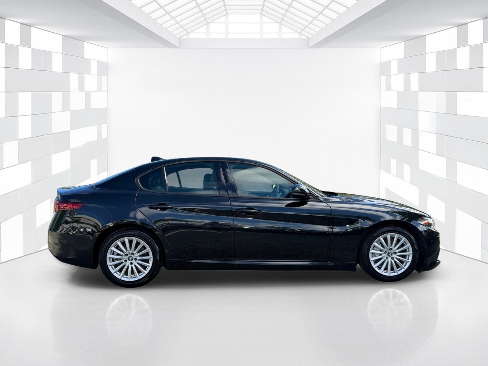 Used 2023 Alfa Romeo Giulia Sprint RWD image 8