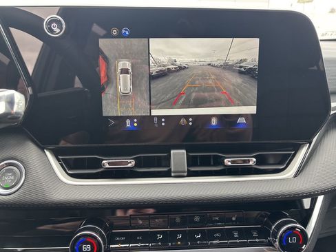 New 2026 Chevrolet Equinox LT w/ Convenience Package II image 16