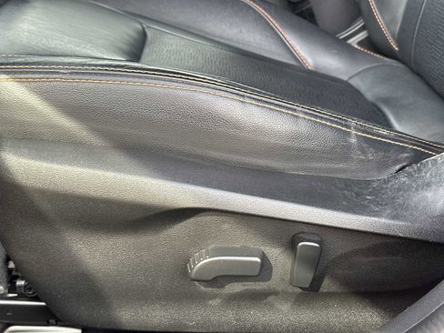 Used 2019 Subaru Crosstrek 2.0i Limited w/ Moonroof Package w/Navigation image 14