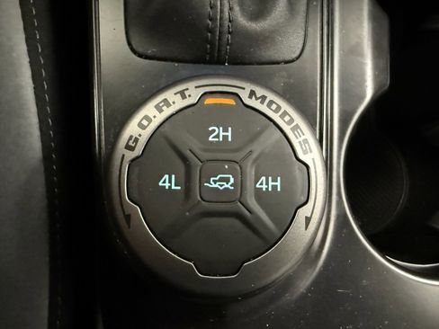 Used 2024 Ford Bronco Black Diamond image 21