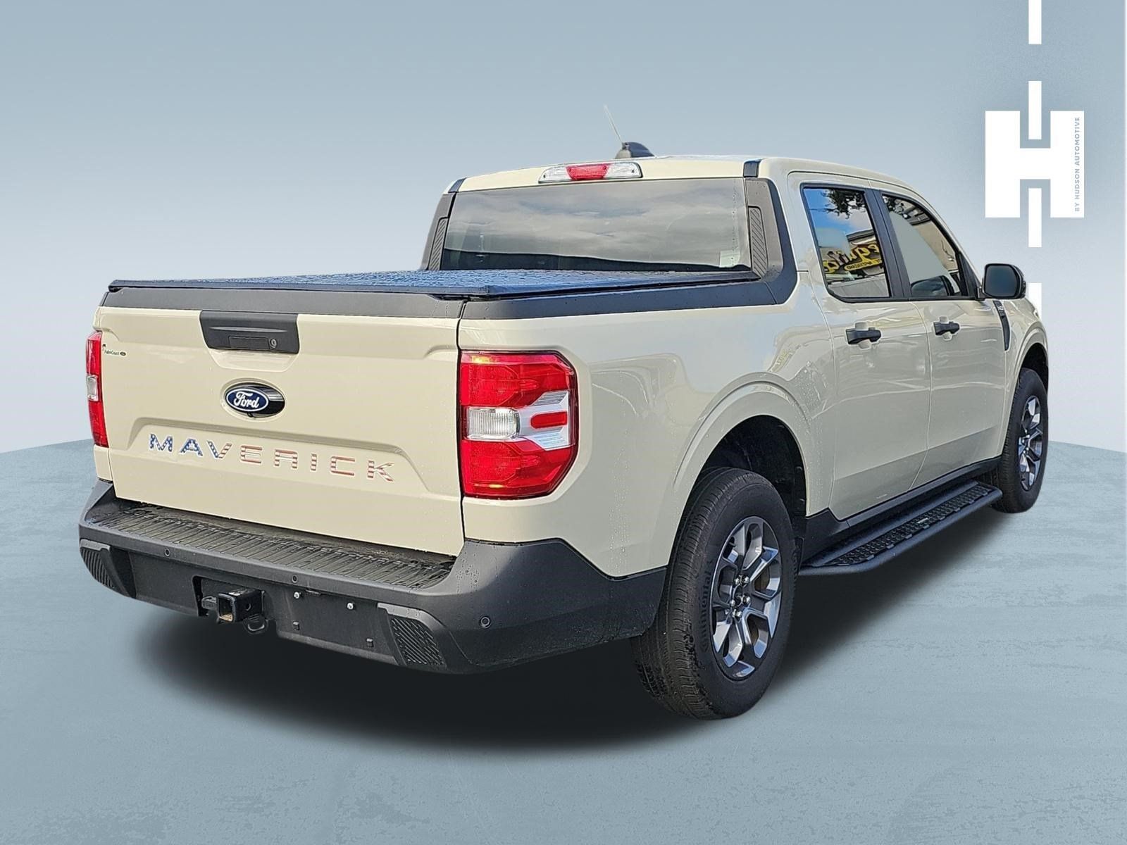 Used 2025 Ford Maverick XLT w/ XLT Luxury Package FWD image 3