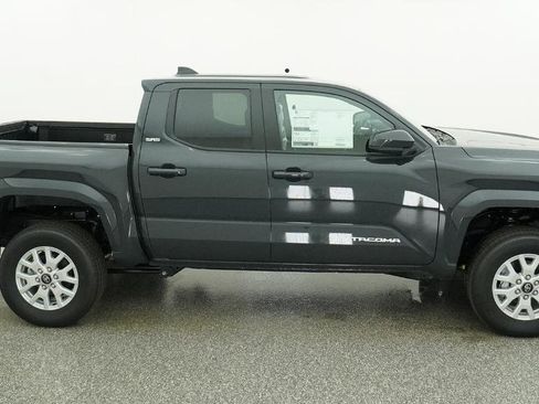 New 2026 Toyota Tacoma SR5 RWD image 12