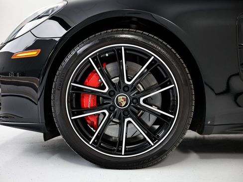 Certified 2023 Porsche Panamera 4S image 12