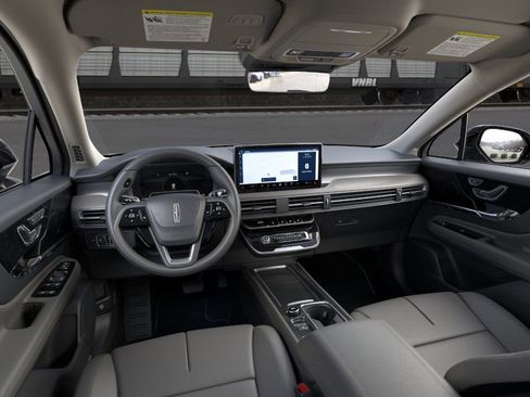 New 2026 Lincoln Corsair Premiere image 9