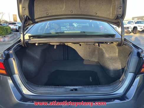 Used 2022 Nissan Altima 2.5 SV image 11