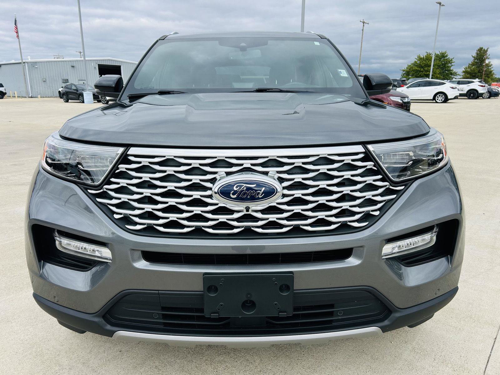 Used 2023 Ford Explorer Platinum w/ Technology Package AWD/4WD image 41
