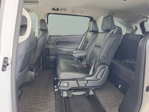 Used 2026 Honda Odyssey EX-L image 18