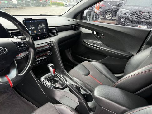 Used 2020 Hyundai Veloster Turbo FWD image 20