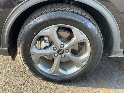 Used 2025 Ford Escape ST-Line Select image 9