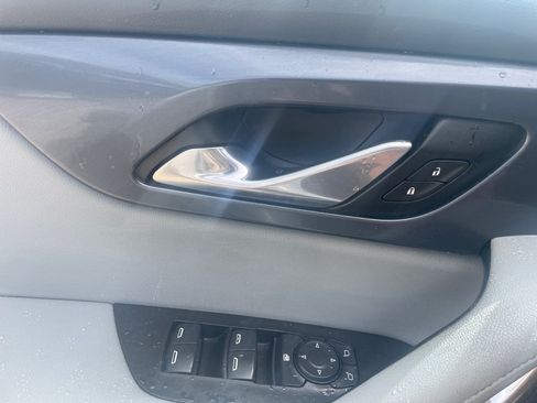 Used 2020 Chevrolet Blazer LT w/ Sound & Technology Package FWD image 18