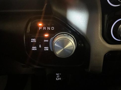 Used 2019 RAM 1500 Laramie AWD/4WD image 23