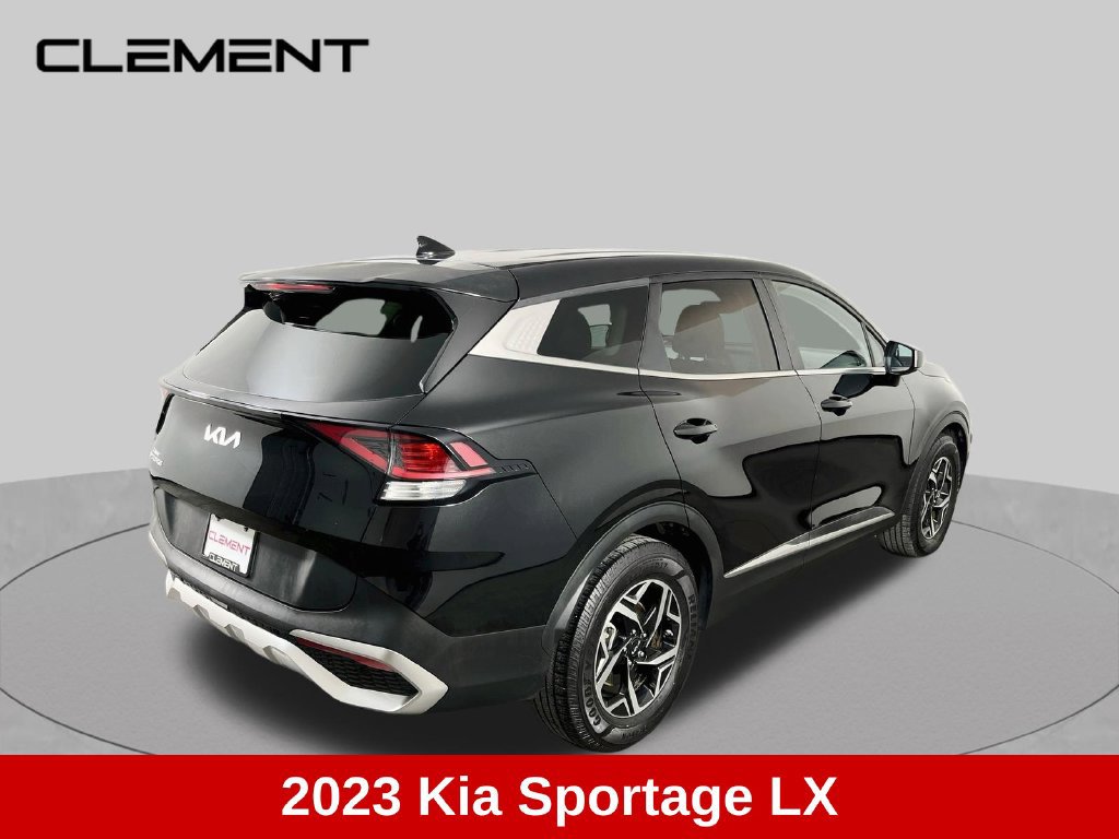 Used 2023 Kia Sportage LX FWD image 6