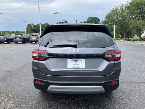 Certified 2025 Honda Pilot EX-L image 18