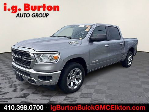 Used 2022 RAM 1500 Big Horn AWD/4WD image 3