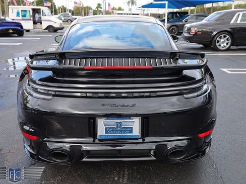Used 2022 Porsche 911 Turbo S image 8