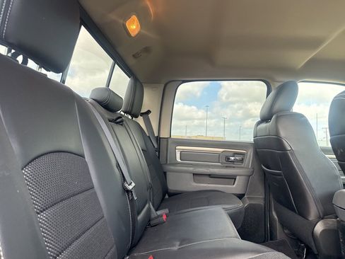 Used 2017 RAM 1500 Lone Star image 32