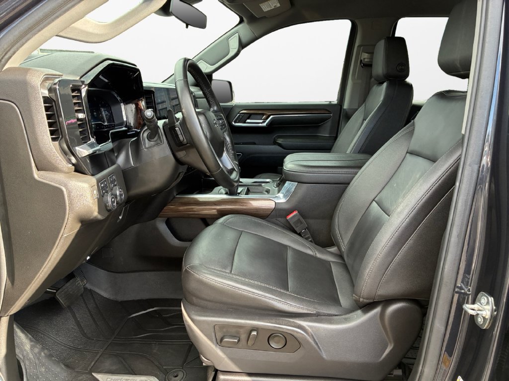 Used 2023 Chevrolet Silverado 1500 RST w/ Texas Edition Plus AWD/4WD image 18