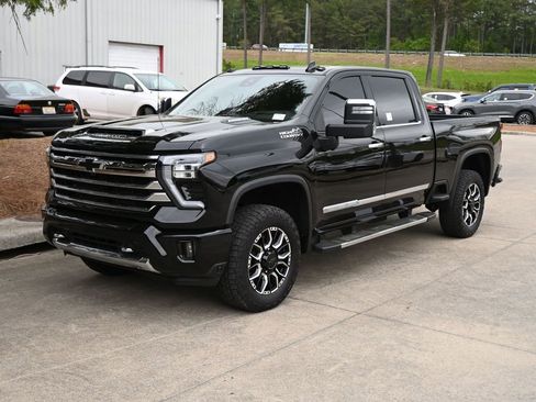 Used 2024 Chevrolet Silverado 2500 High Country w/ High Country Premium Package AWD/4WD image 24