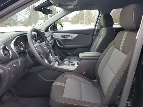 Used 2025 Chevrolet Blazer LT image 7