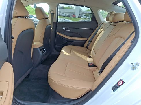 Used 2021 Hyundai Sonata Limited FWD image 10