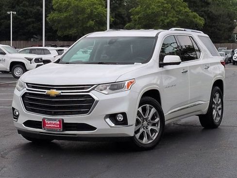 Used 2020 Chevrolet Traverse Premier AWD/4WD image 2