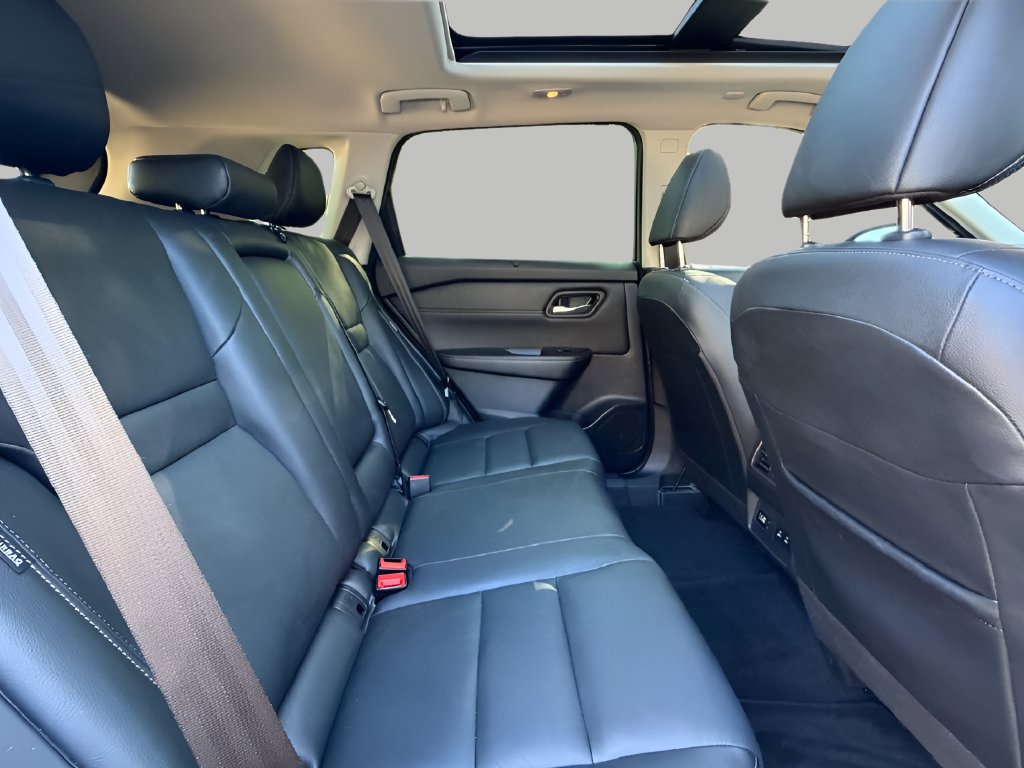 Used 2024 Nissan Rogue SL w/ SL Premium Package AWD/4WD image 9