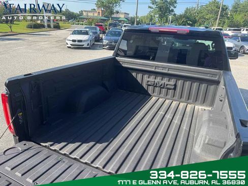 Used 2023 GMC Sierra 1500 SLT image 24