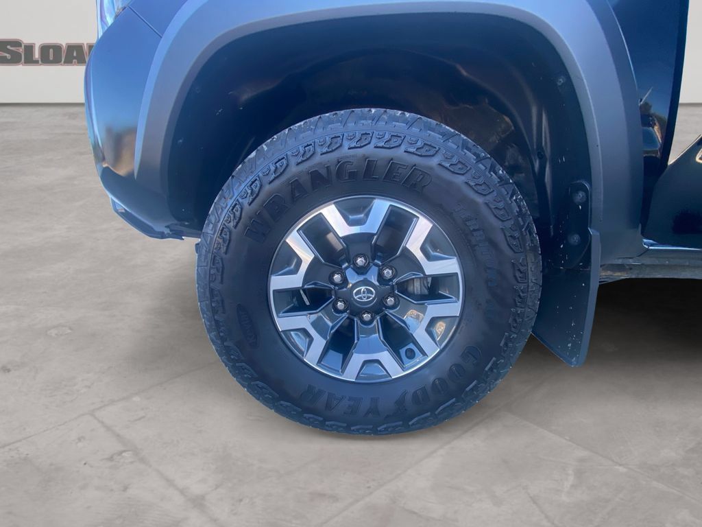 Used 2023 Toyota Tacoma TRD Off-Road AWD/4WD image 14