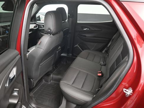 Used 2023 Chevrolet TrailBlazer RS w/ Sun and Liftgate Package AWD/4WD image 10
