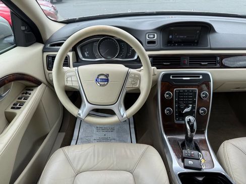 Used 2015 Volvo XC70 T6 Premier Plus AWD/4WD image 19