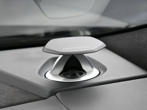 Used 2020 Lamborghini Urus image 31