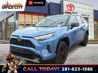 Used 2025 Toyota RAV4 XSE AWD/4WD video 1