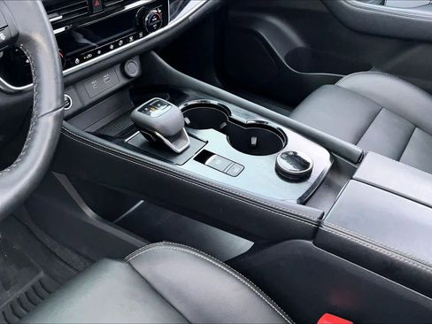 Certified 2023 Nissan Rogue SL image 15