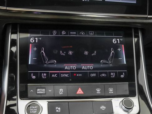 Used 2023 Audi Q8 Premium Plus w/ Premium Plus Package AWD/4WD image 32