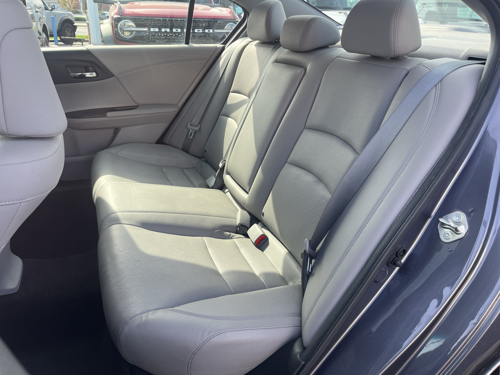 Used 2015 Honda Accord EX-L image 32