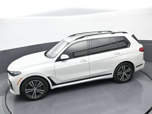 Used 2022 BMW X7 M50i w/ Dynamic Handling Package AWD/4WD image 34