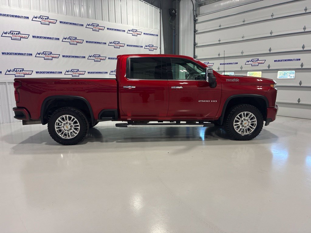 Used 2022 Chevrolet Silverado 2500 High Country w/ Safety Package II AWD/4WD image 8