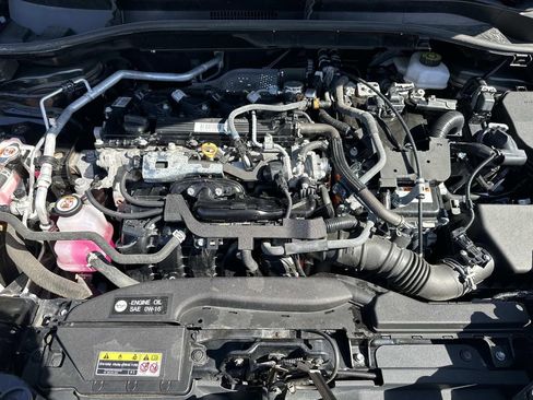 Used 2025 Toyota Corolla Cross AWD Hybrid image 11
