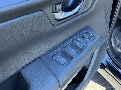 Used 2025 Honda CR-V Sport image 15