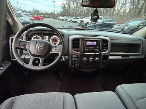 Used 2018 RAM 1500 Express image 8