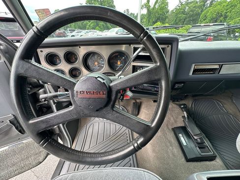 Used 1988 Chevrolet Blazer 4WD image 20