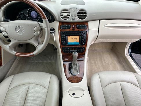 Used 2004 Mercedes-Benz CLK 320 Coupe image 14