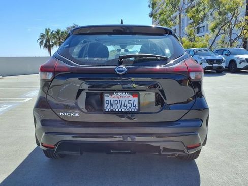 Certified 2025 Nissan Kicks Play S FWD image 18