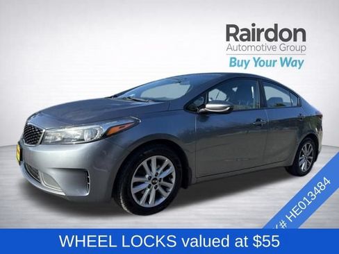 Used 2017 Kia Forte S FWD image 3