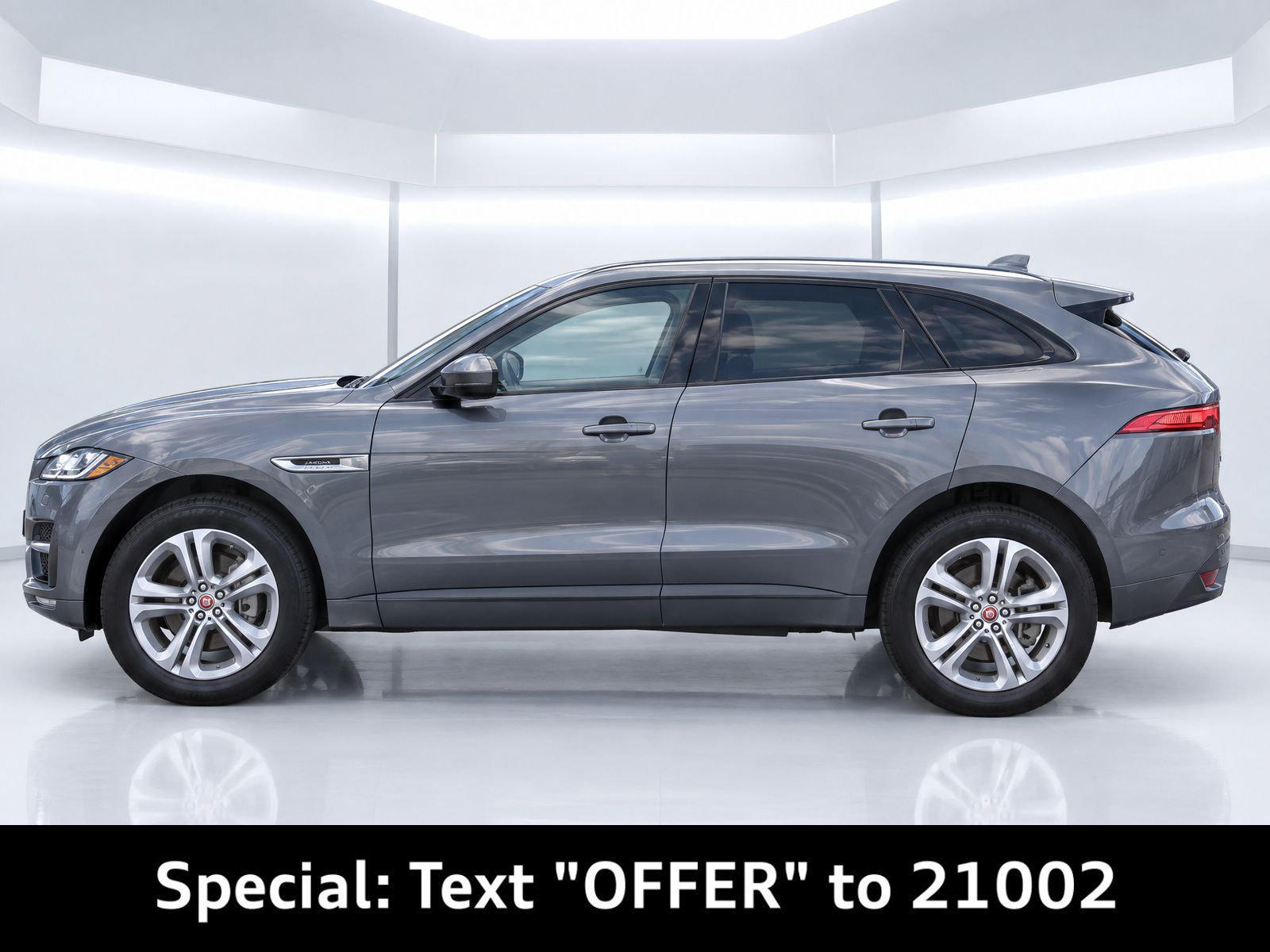 Used 2019 Jaguar F-PACE R-Sport AWD/4WD image 6