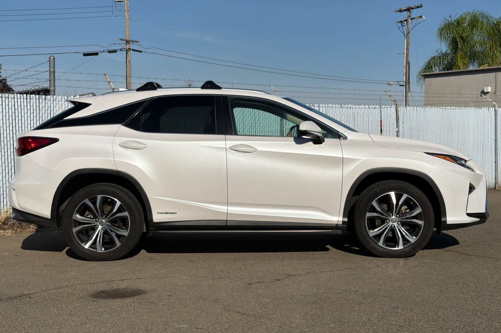 Used 2017 Lexus RX 450h AWD w/ Cold Weather Package image 6