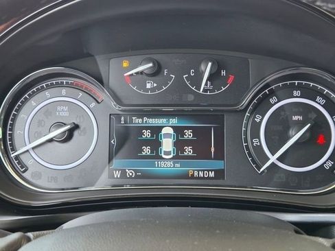 Used 2017 Buick Regal Premium w/ Driver Confidence Package #1 FWD image 33