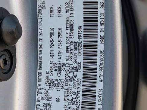 Used 2022 Toyota Tacoma SR5 RWD image 28