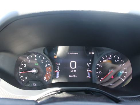 Used 2025 Jeep Compass Trailhawk AWD/4WD image 33